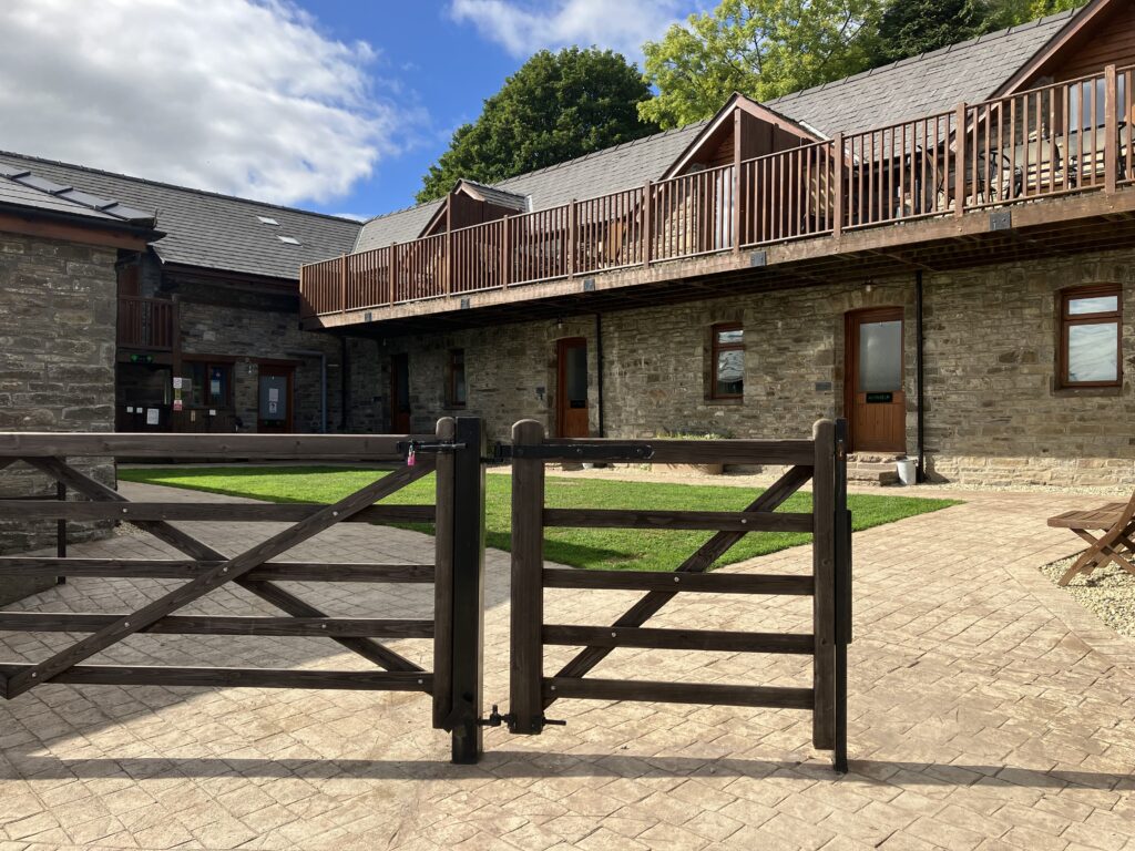 Vale Farm Cottages - Gallery 8